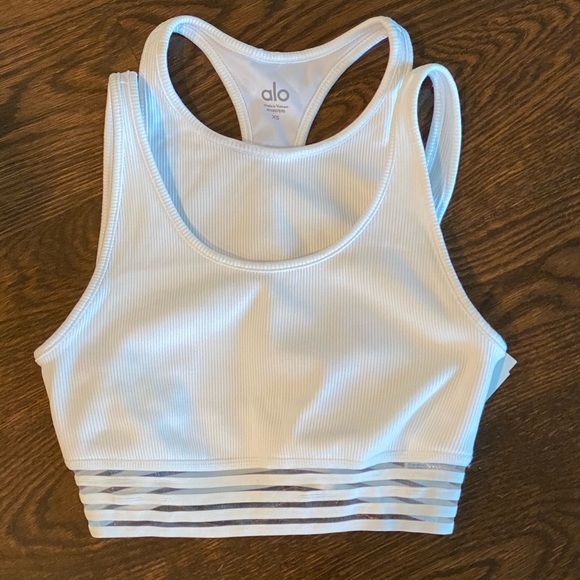 Alo Yoga Gaze Layered Bra - Picture 3 of 6